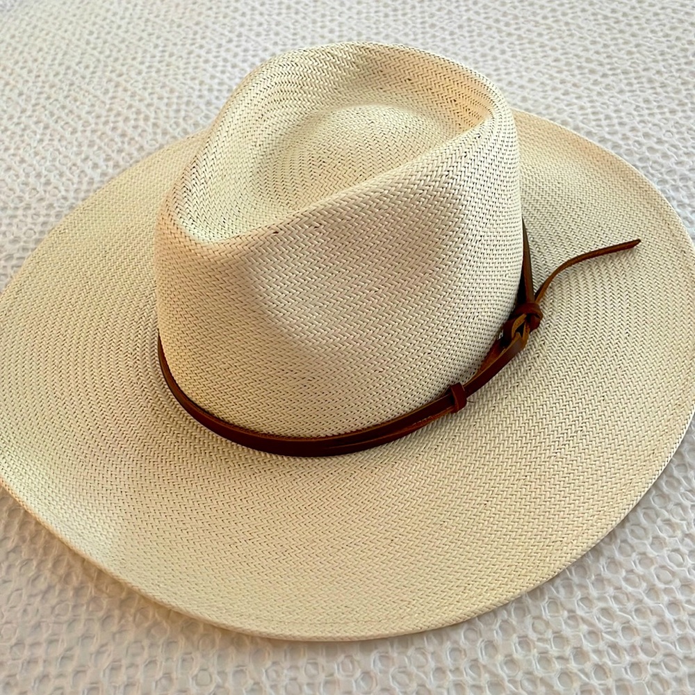Wyeth straw hat with leather trim; o/s with adjustable Velcro strap
